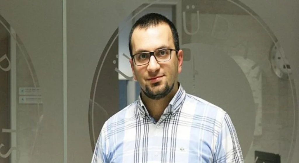 Uzmanlar uyardı: Yalnızlığa uzak, sosyalliğe yakın olun!