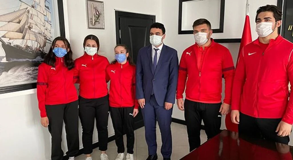 Yakakent Kaymakamı Abdüssamed Kılıç Sporcuları Ağırladı