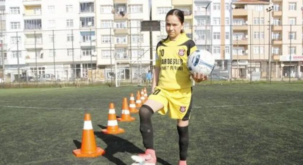 Yaren Ersen Bafra'nın Gururu Oldu