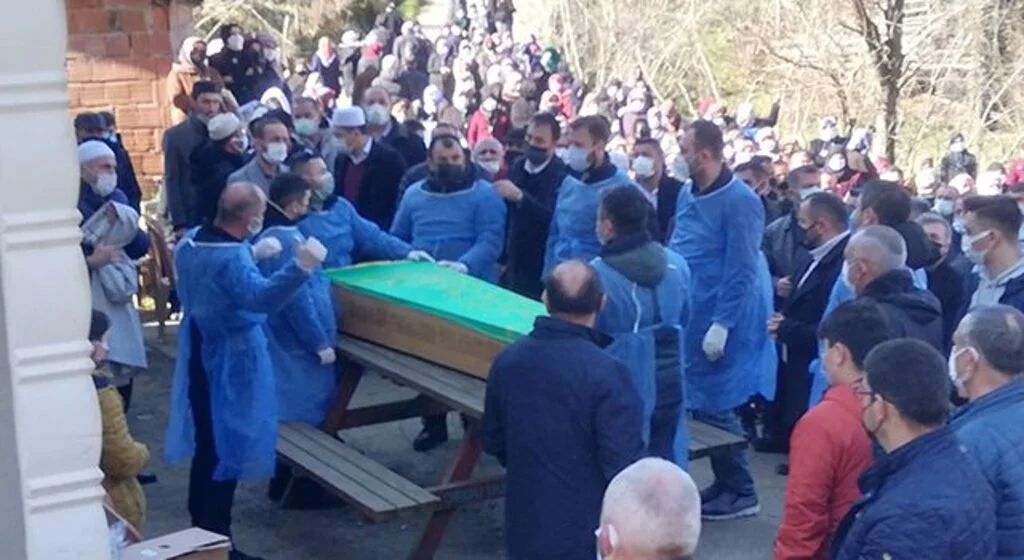 16 yaşındaki genç korona kurbanı