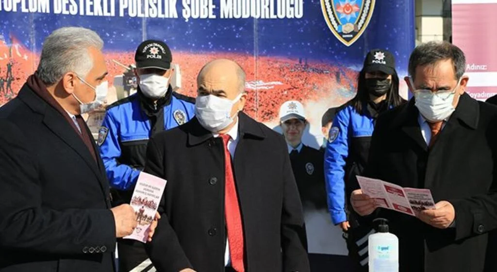 Binlerce anneye “En İyi Narkotik Polisi Anne” eğitimi