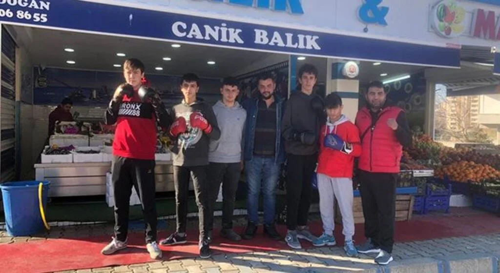 Boksörler Yola Çıktı!