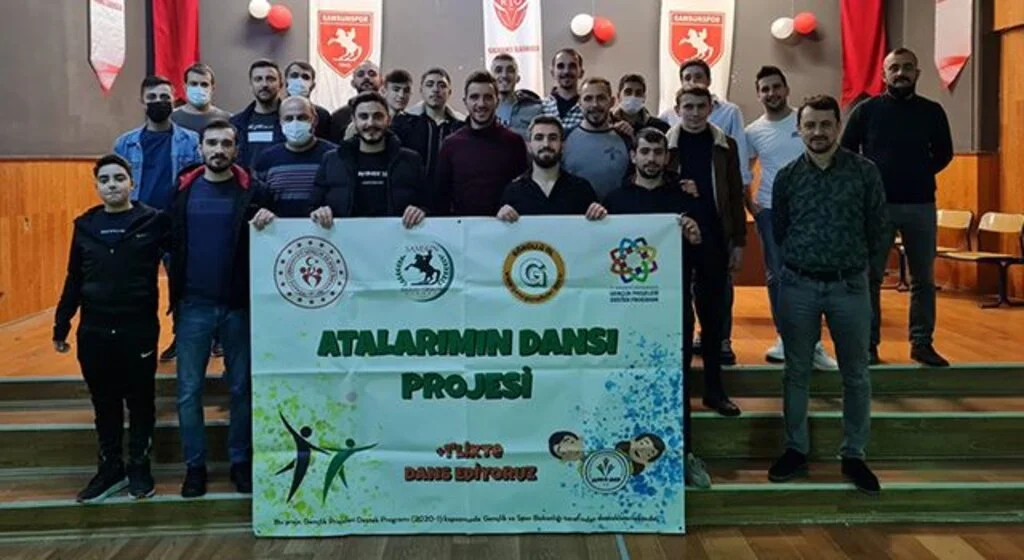 Bu Halk Oyunları grubu başka 