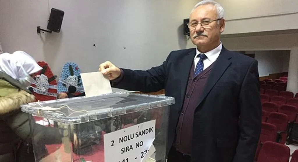 Çarşamba Bakırcılar ve Kalaycılar Odasında Çelik, yeniden başkanlığa seçildi