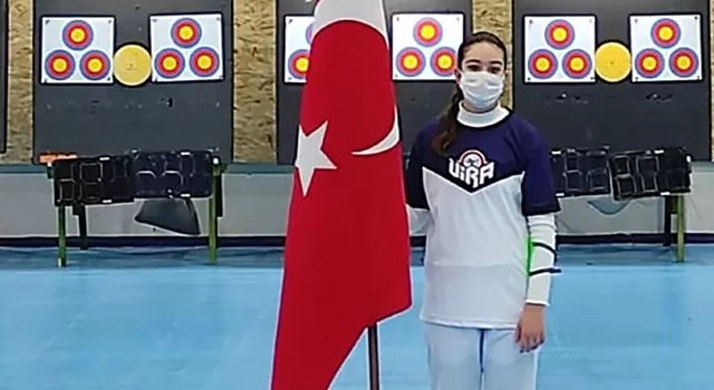 Döşemealtılı sporcudan Başkan Genç’e birincilik sözü
