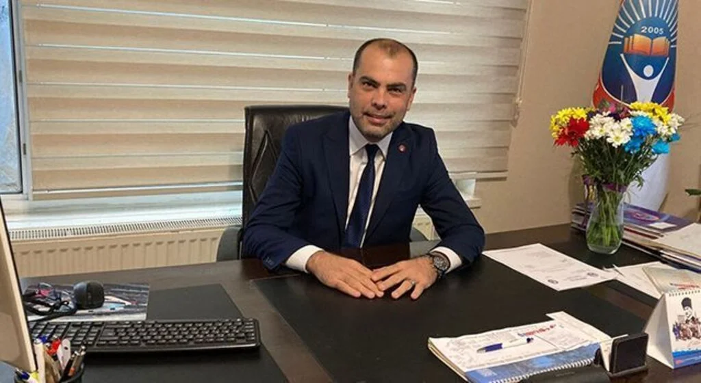 Eğitim İş Sendikası Samsun Şube Başkanı Volkan Erken: Atatürk'ü kalplerden yok edemezsiniz!