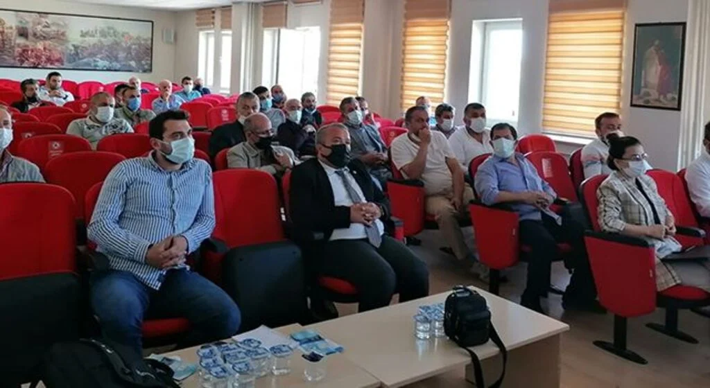 Elektrik teknisyenlerine yeni bağlantı süreci anlatıldı