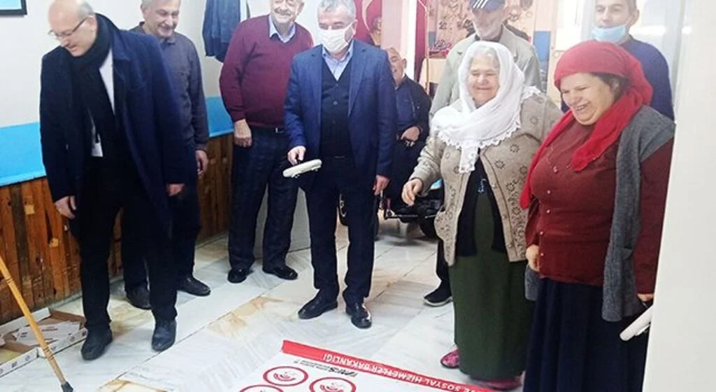 Havza Belediye Başkanı Sebahattin Özdemir’den huzurevine ziyaret