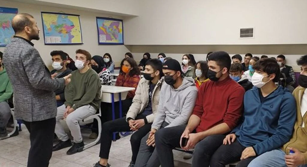İLKEM'den YKS eğitim kampı