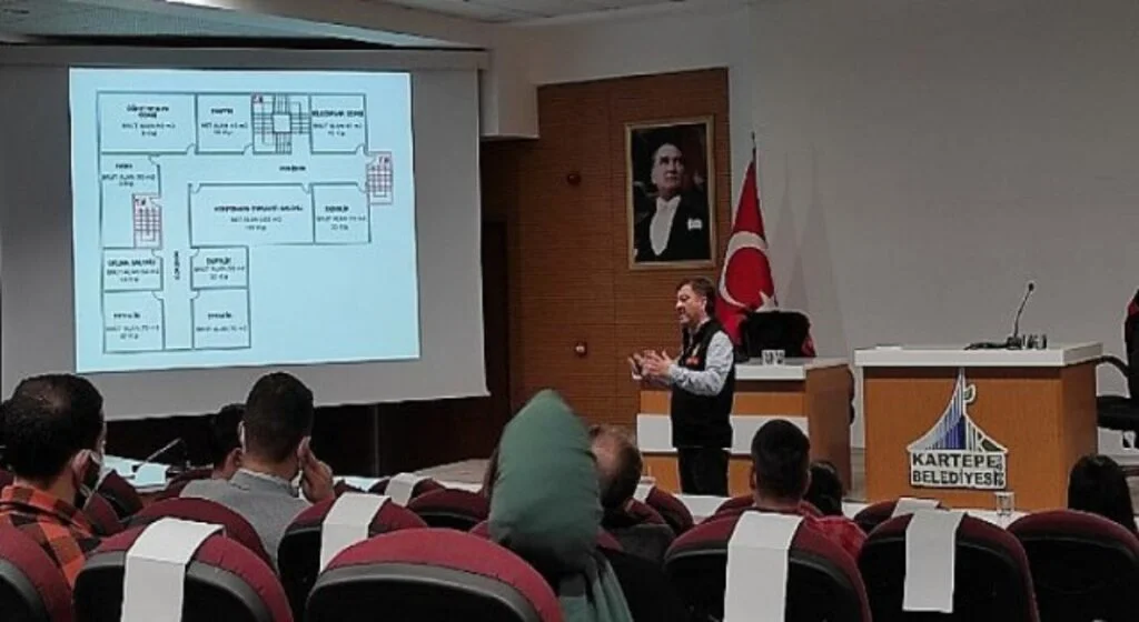 İtfaiyeden Kartepe Belediyesi personeline eğitim