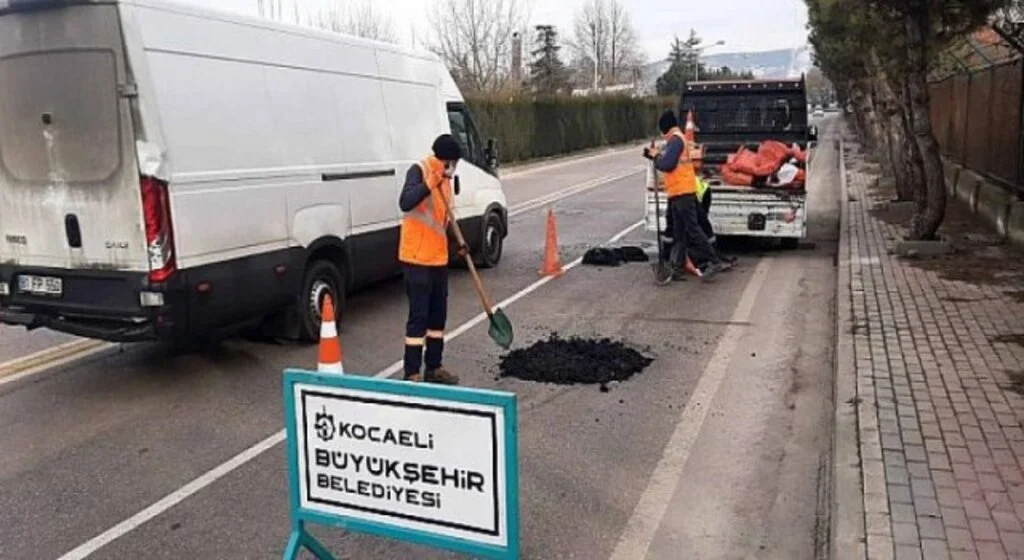 Kaldırım ve yollara acil müdahale