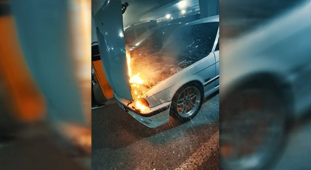 Kapalı otoparkta araç yangını korkuttu