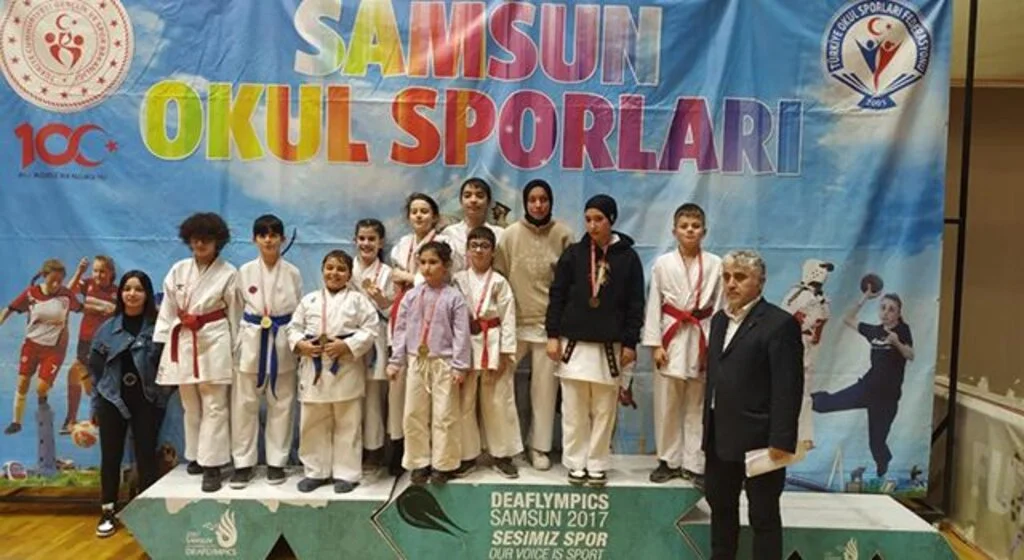 Karate'de Atakum Koleji Farkı