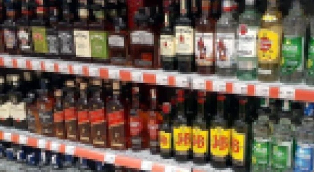 Marketten içki çalan şahıs gözaltına alındı