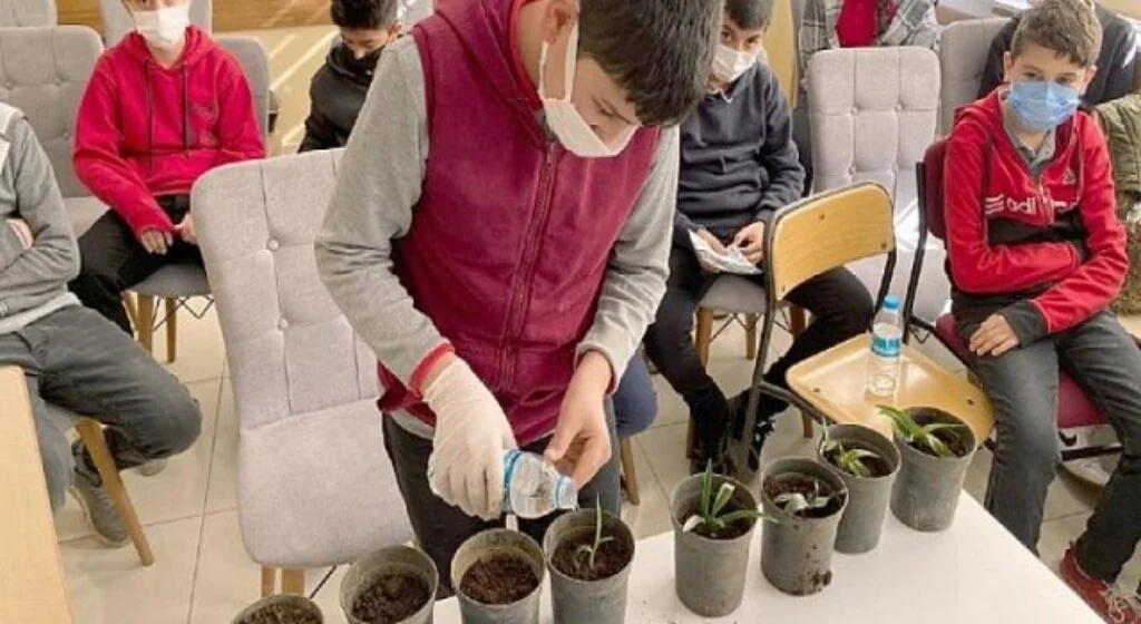 Öğrencilere uygulamalı salep eğitimi