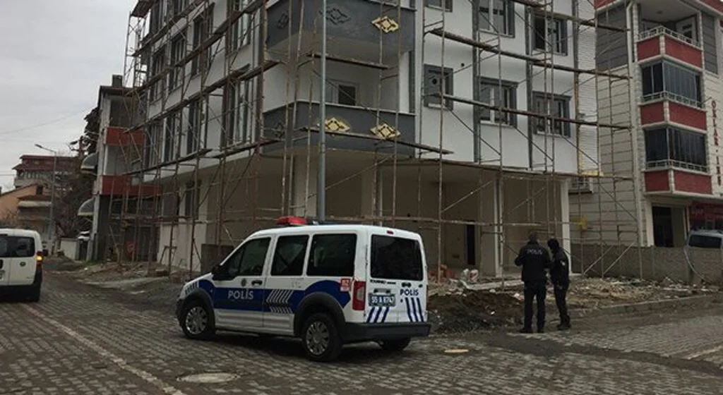 Samsun'da inşaattan düşen işçi yaralandı