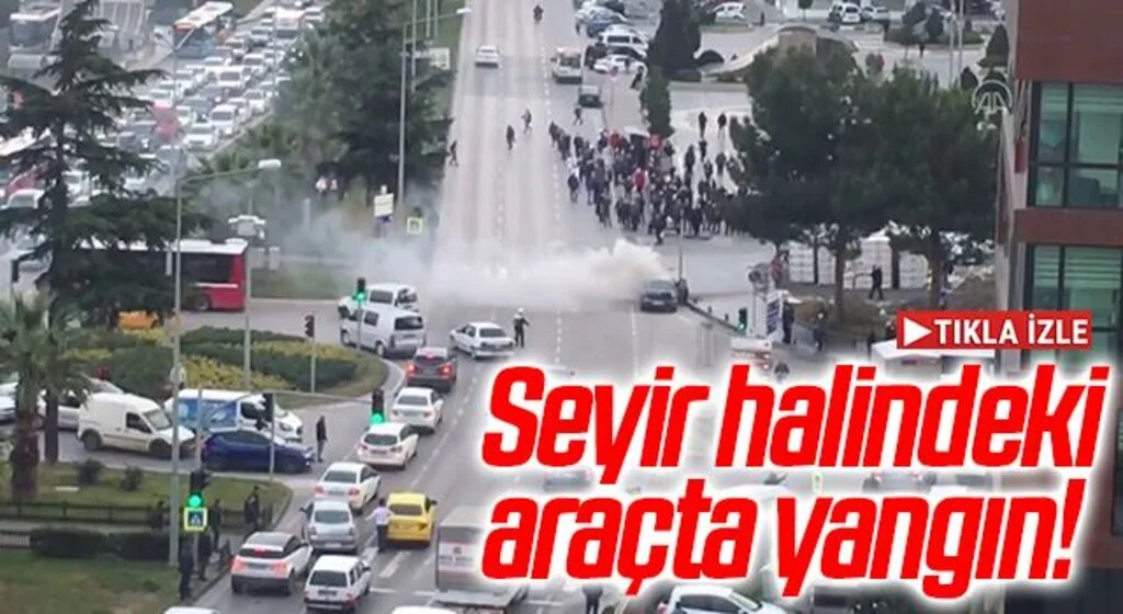 Samsun'da seyir halindeyken yangın çıkan otomobil kullanılamaz hale geldi
