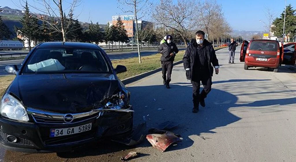 Samsun'daki kazada 1'i polis 2 kişi yaralandı