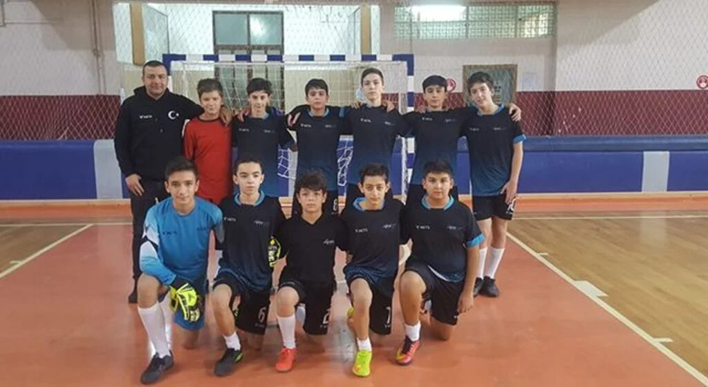 Satranç ve Futsalda Atakum Koleji Farkı