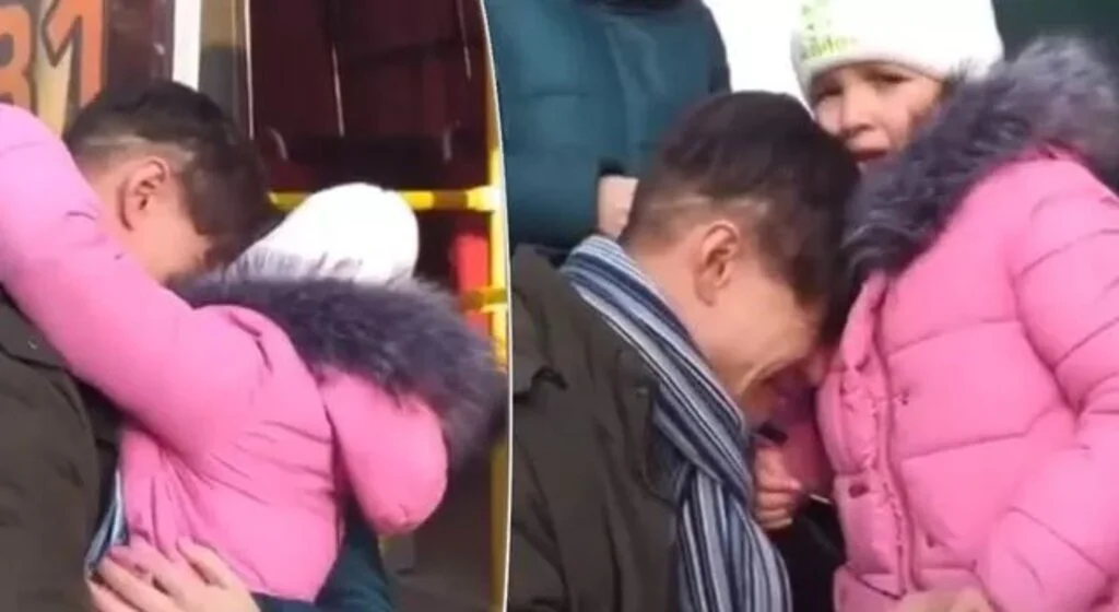 Savaşın ortasında en acı an! Cepheye giden baba kızına ağlayarak veda etti