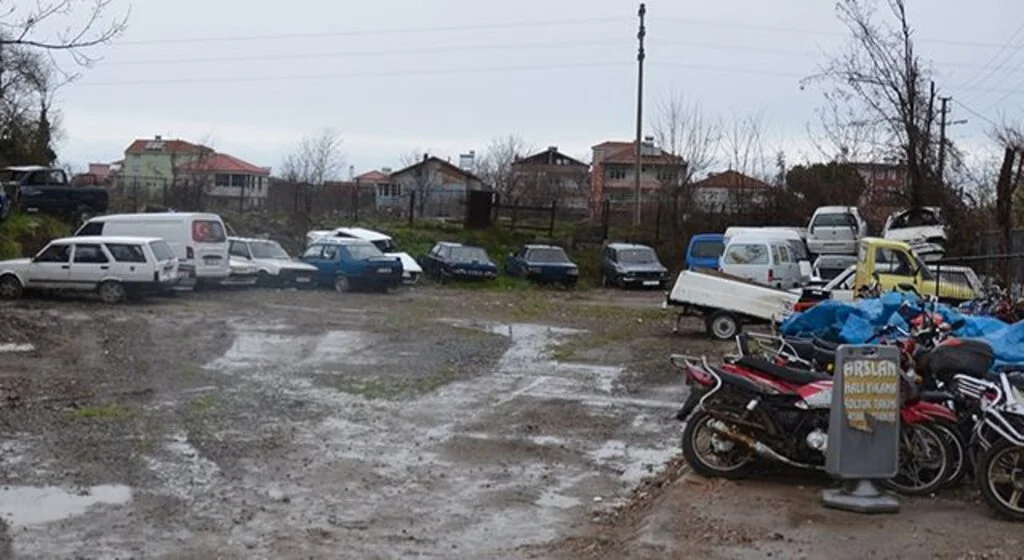 Yediemin otoparkından çalınan 25 aracın 15'i bulundu