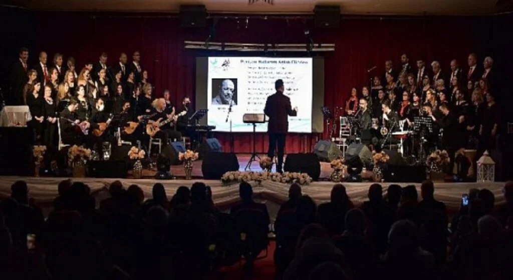 Aliağa Belediyesi ASEV THM Korosu’ndan türkü ziyafeti