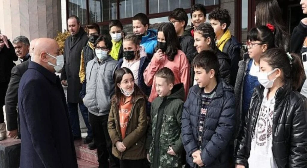 Başkan Altınok Çocuk Meclisi Temsilcileriyle Buluştu