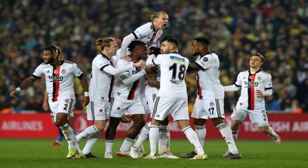 Beşiktaş'ı ise zorlu bir maç bekliyor