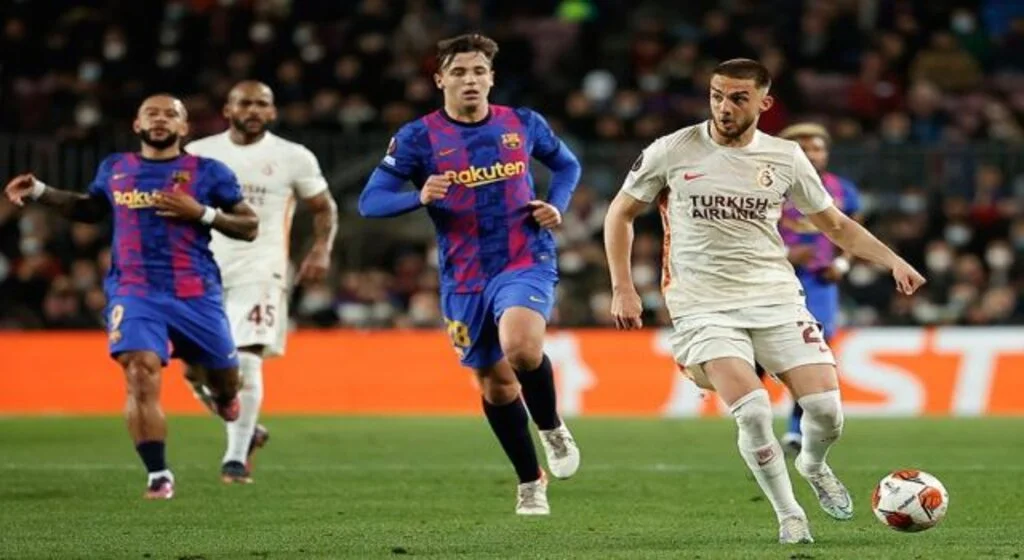 Bu maçta Galatasaray, İspanyol medyasında geniş yer bulan Barcelona'ya 2-1 elendi