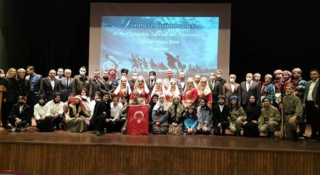 Çanakkale şehitleri Vezirköprü'de anıldı