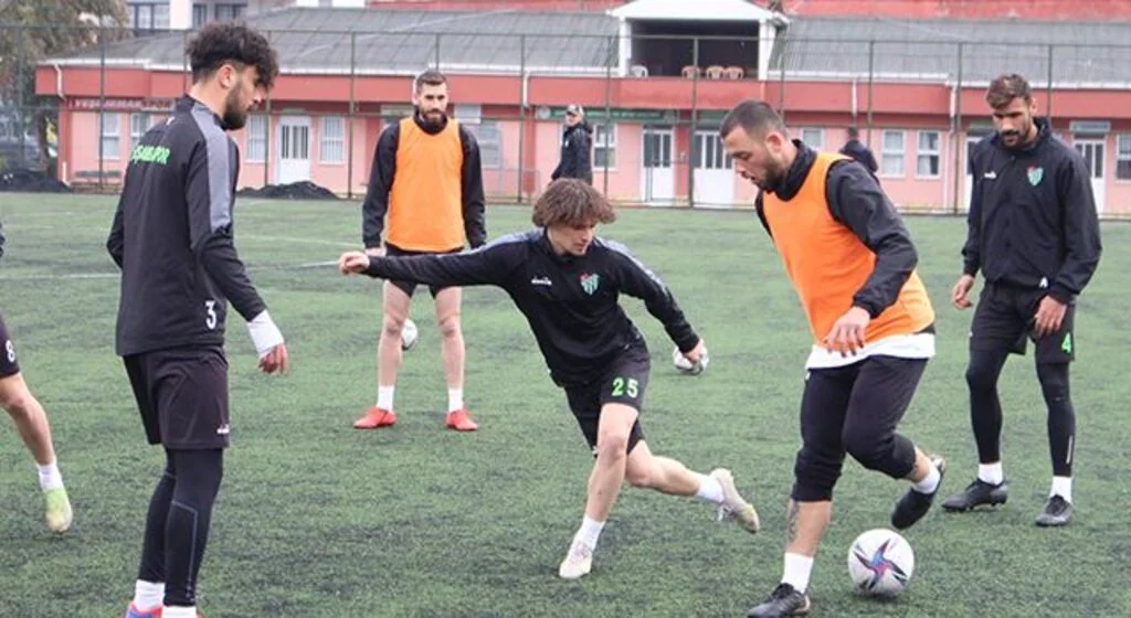 Çarşambaspor Siirt'e Hazırlanıyor