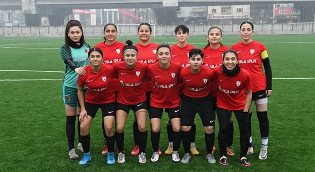 Dişi Kramponlar Kayseri'ye Hazırlanıyor