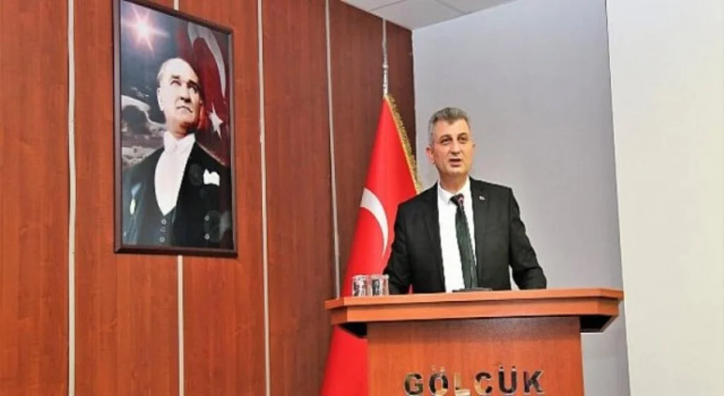 Gölcük Halıdere’de Hak Sahipleri Tapularına Kavuştu