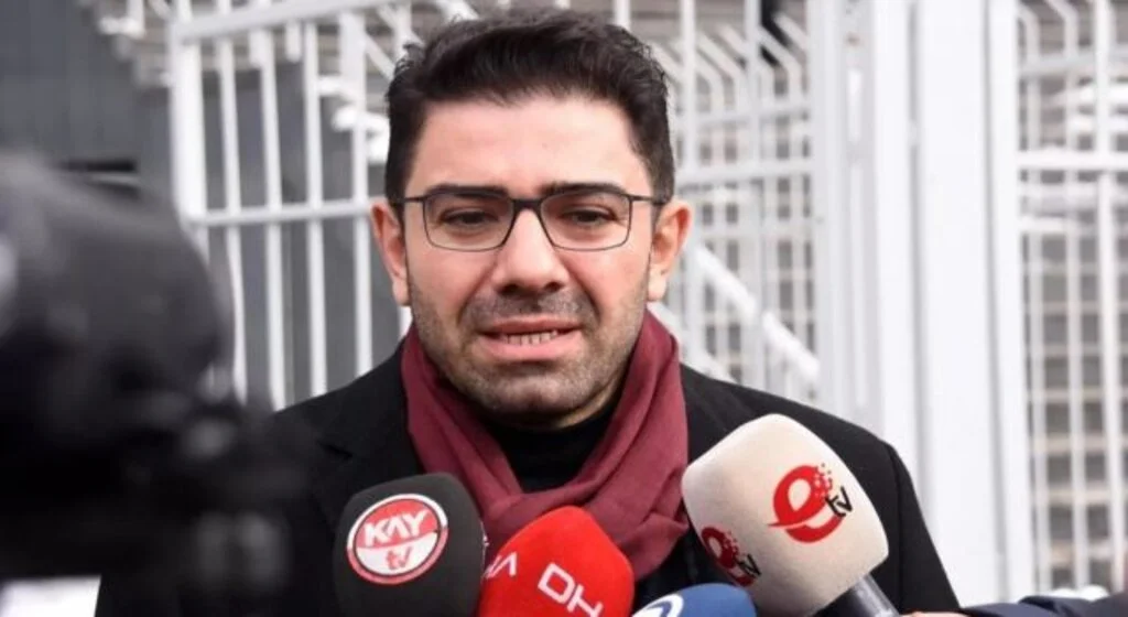 İki Kulvarda Emin Adımlarla