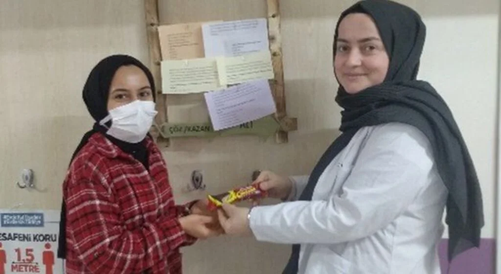 İLKEM'de 'askıda  sorulara' tam not 