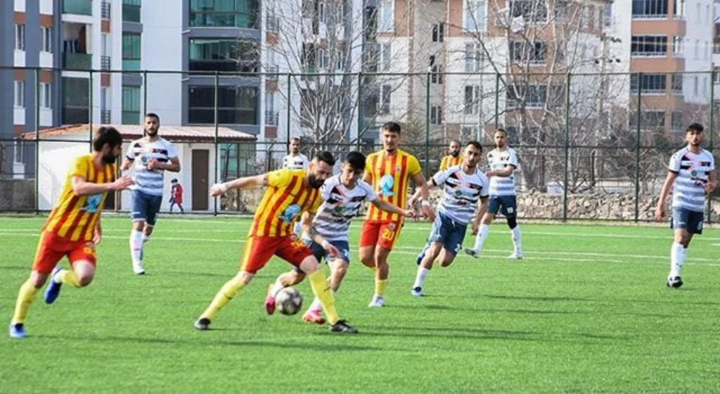 Ladik Belediyespor Rahat Kazandı