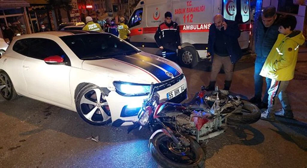 Otomobil motosikletle çarpıştı: 1 yaralı