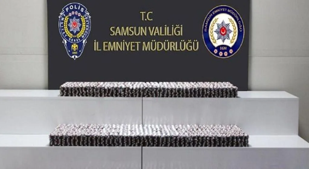 Samsun'da 55 bin 972 kapsül sentetik ecza ele geçirildi: 3 gözaltı