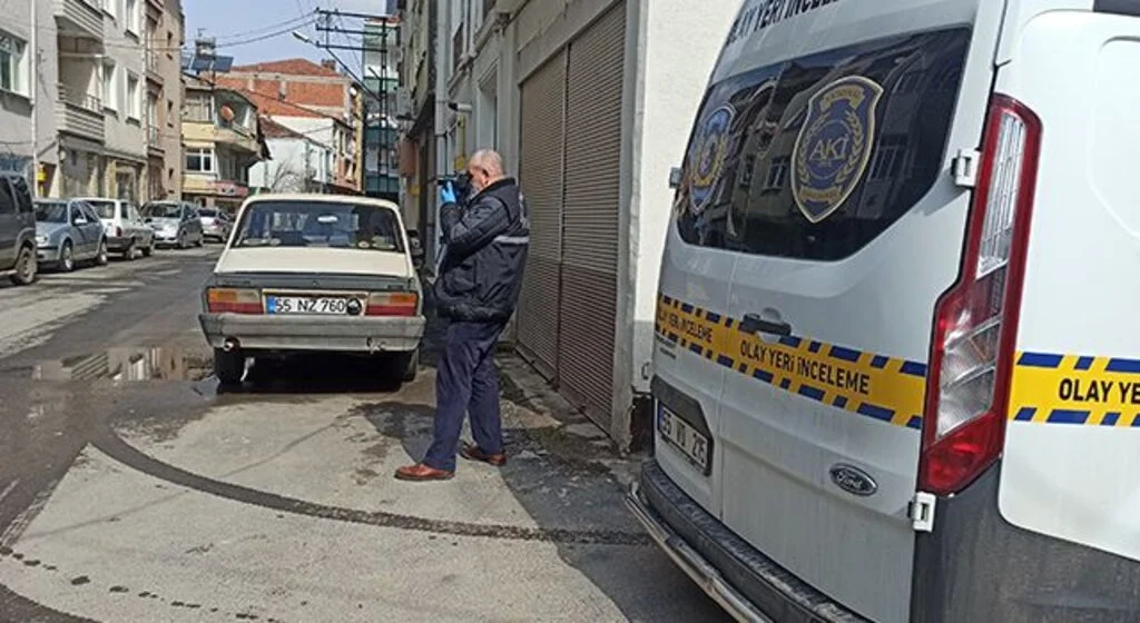 Samsun'da Karı-koca uyurken eve hırsız girdi