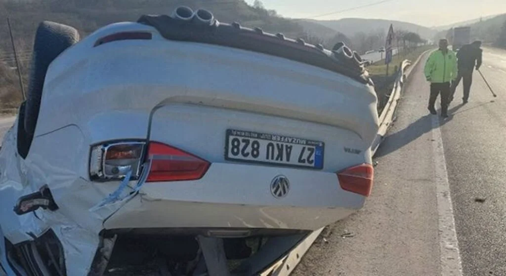 Samsun'da otomobil takla attı: 2 yaralı