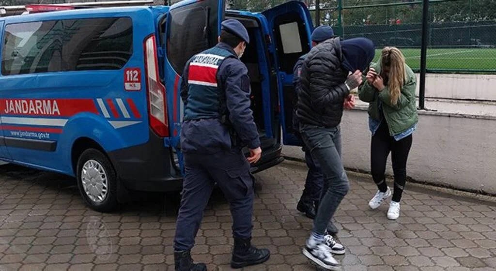 Samsun'da uyuşturucu operasyonu: 2 gözaltı