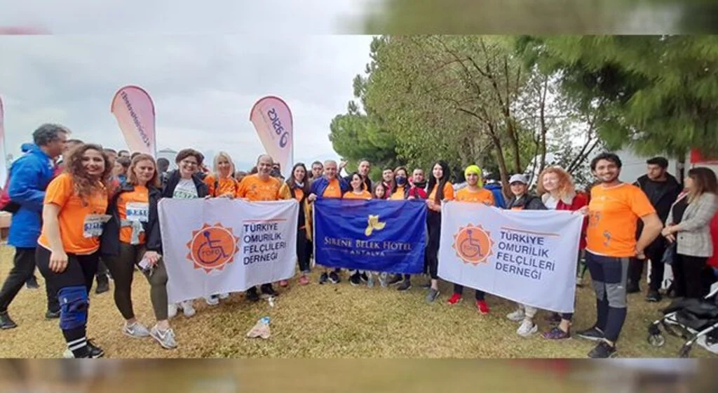 SİRENE BELEK HOTEL KOŞU TAKIMI FARKINDALIK İÇİN KOŞTU