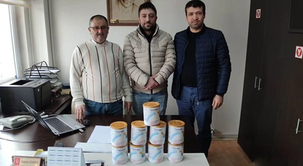 SMA hastası çocuklara mama bağışlayarak uzlaştılar