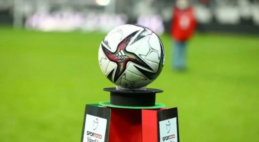 Süper Lig yayın ihalesi için TRT ve Saran Grup’tan açıklama