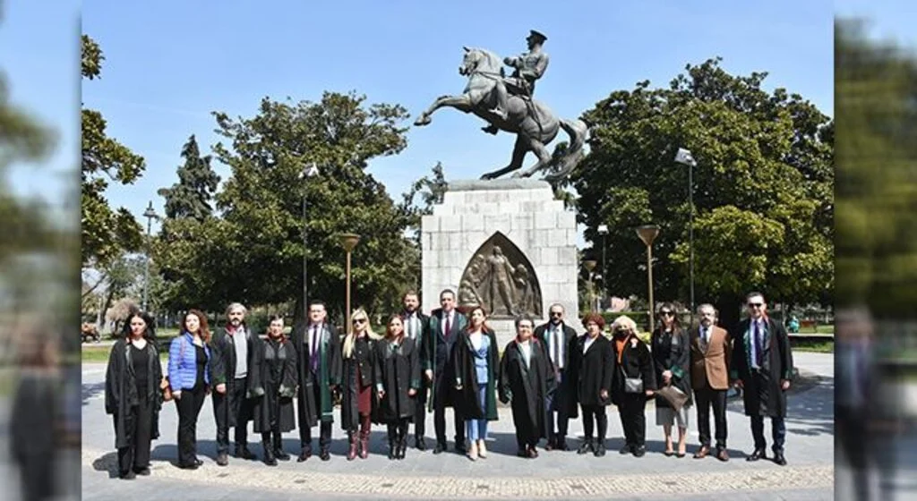 TBB Üyeleri Atatürk Anıtına Saldırı Davasını Takip Etti 