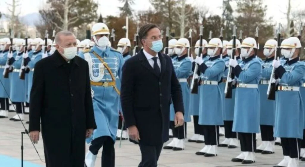 “Türkiye, Rusya ile Ukrayna arasında arabuluculuk için ideal ülke”