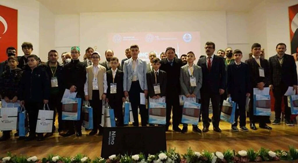 Ulviye Kır İHO ezan okuma yarışmasında bölge birincisi oldu