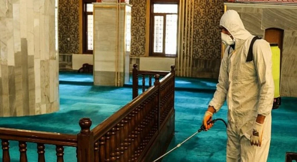 Van’da Camiler, Ramazan Öncesi Dezenfekte Edildi