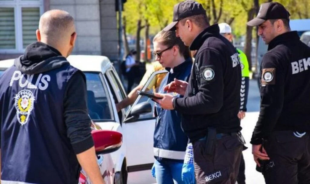 81 ilde bayram öncesi harekete geçildi! 'Türkiye Güven Huzur' uygulaması