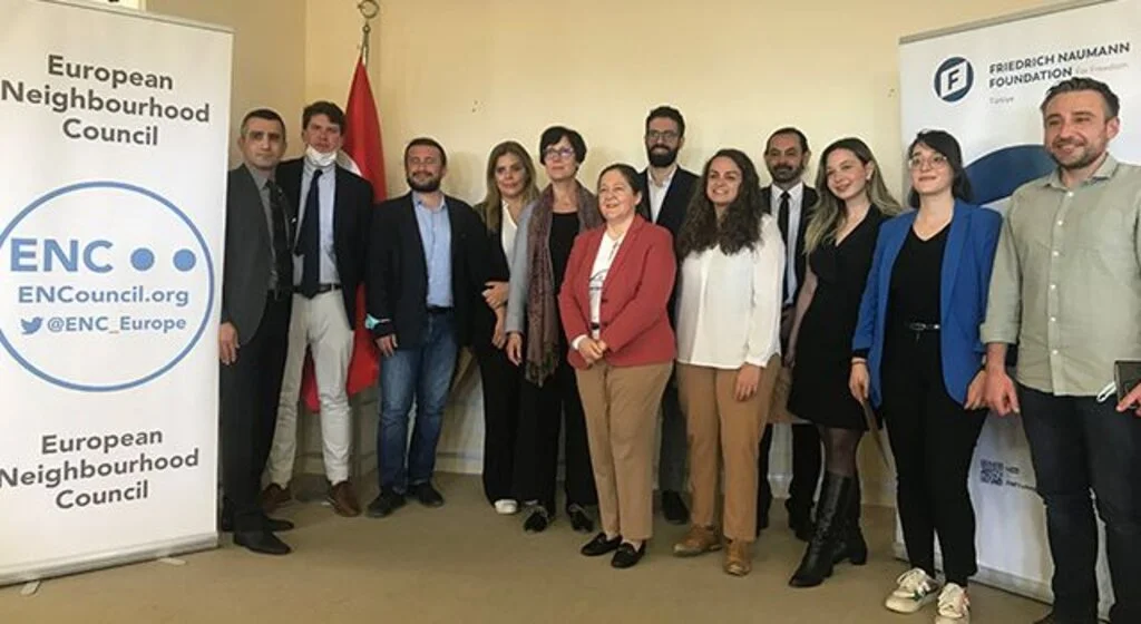 AB’de Türkiye'deki Gençler İçin Eğitim, Değişim Kariyer Fırsatları